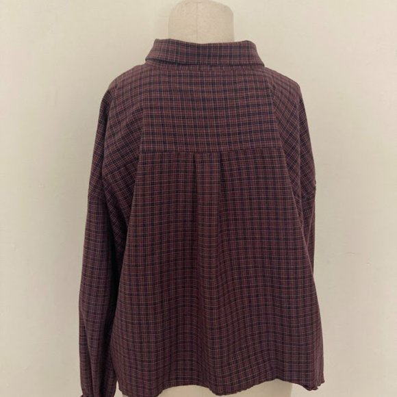 Cropped Button Down - Picture 2 of 3